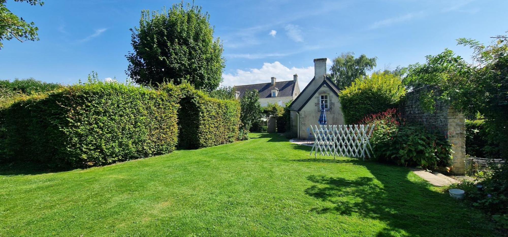 4 Personnes Avec Piscine. Appartement
