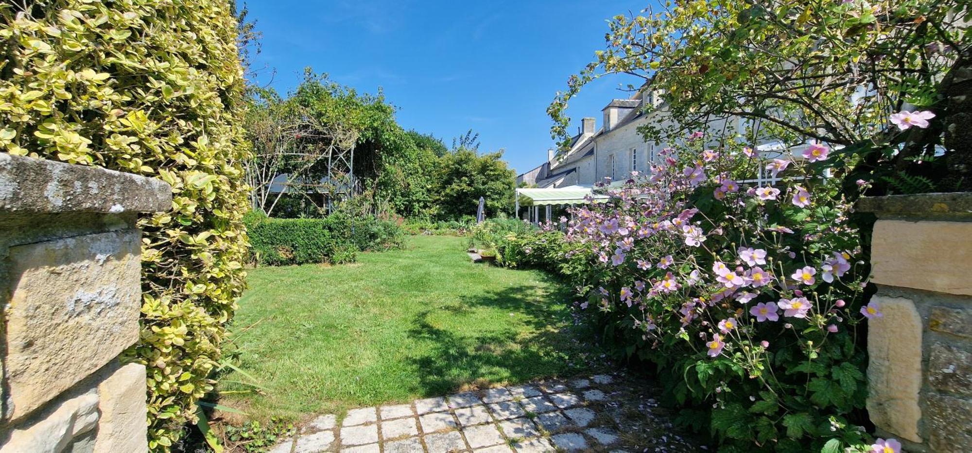 Apartment 4 Personnes Avec Piscine Et Bain Nordique Proche Des Plages Du Debarquement Le Manoir (Calvados)