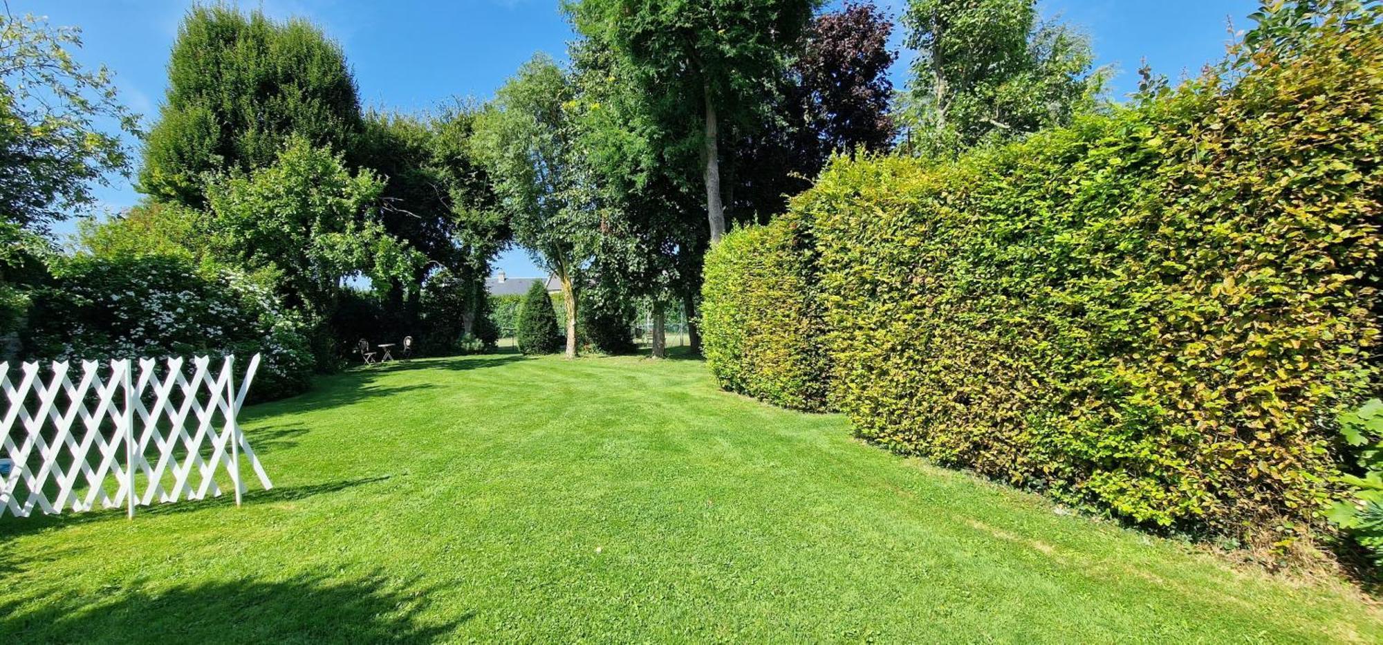 4 Personnes Avec Piscine Et Bain Nordique Proche Des Plages Du Debarquement Apartment Le Manoir (Calvados)