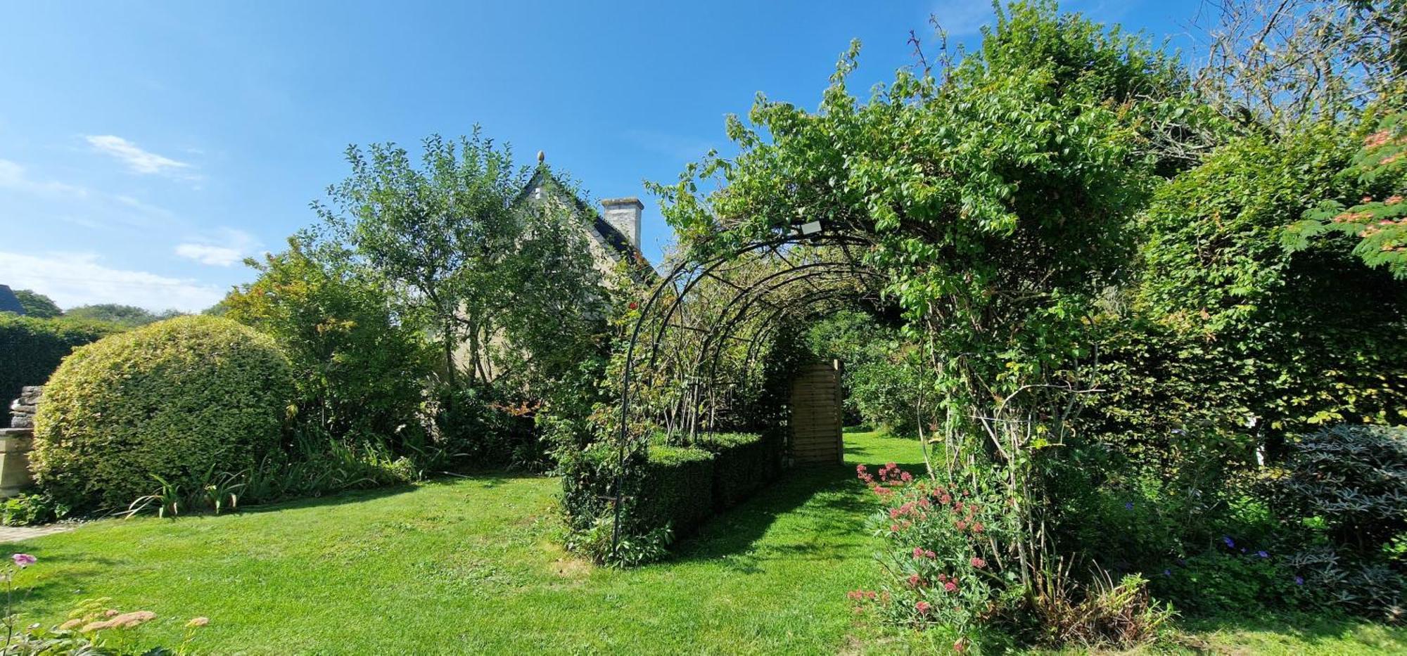 4 Personnes Avec Piscine Et Bain Nordique Proche Des Plages Du Debarquement Apartment Le Manoir (Calvados)