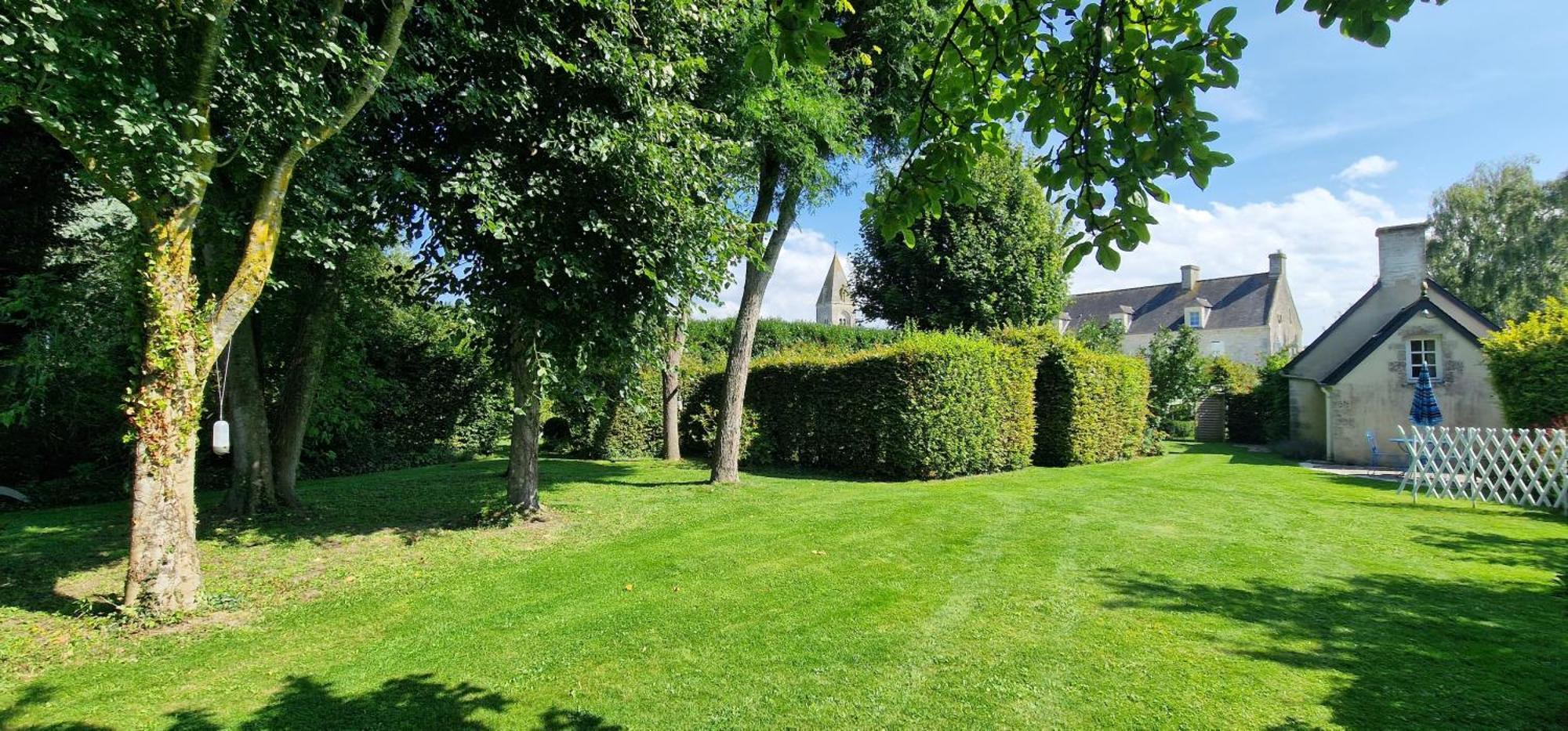 4 Personnes Avec Piscine Et Bain Nordique Proche Des Plages Du Debarquement Le Manoir (Calvados)